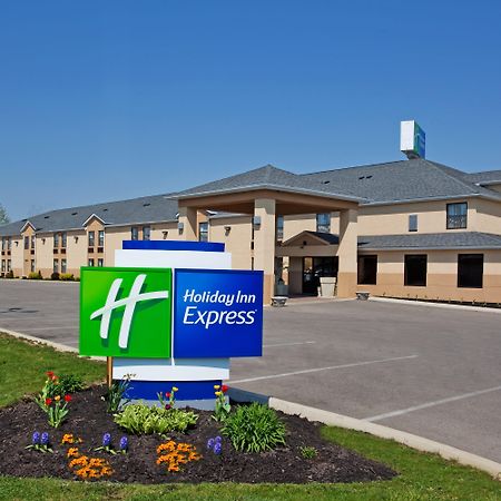 Holiday Inn Express London-I-70 By Ihg Exterior photo